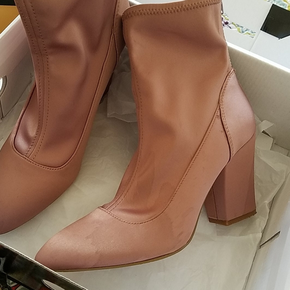 Nine West booties - Picture 5 of 8